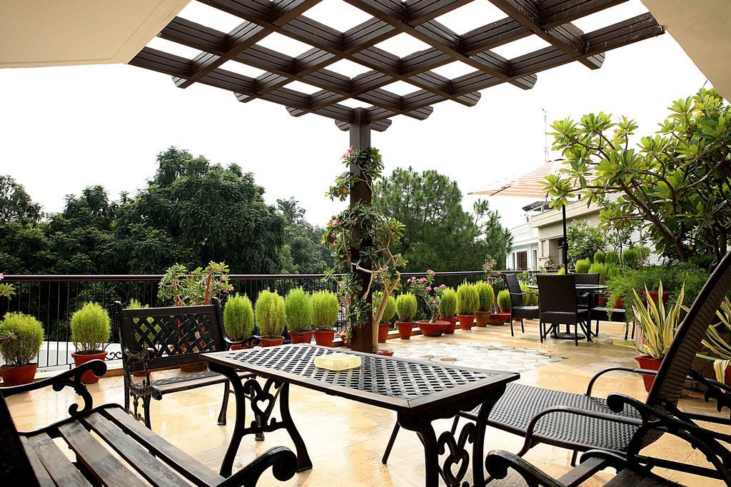 Ahuja Residency Golf Links Hotel New Delhi Eksteriør billede