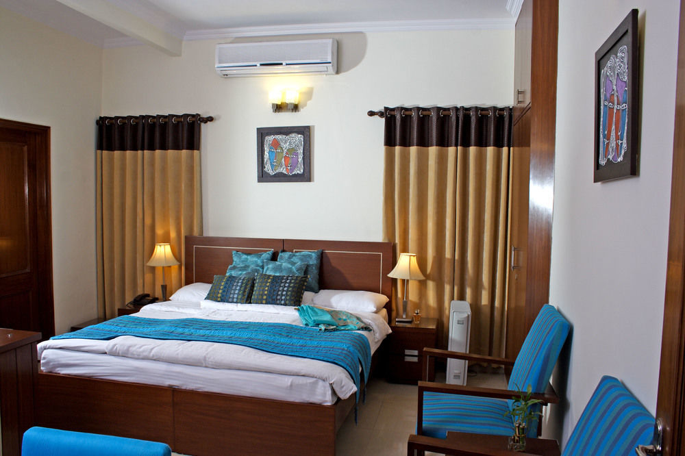 Ahuja Residency Golf Links Hotel New Delhi Eksteriør billede