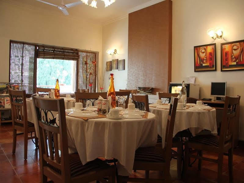 Ahuja Residency Golf Links Hotel New Delhi Eksteriør billede