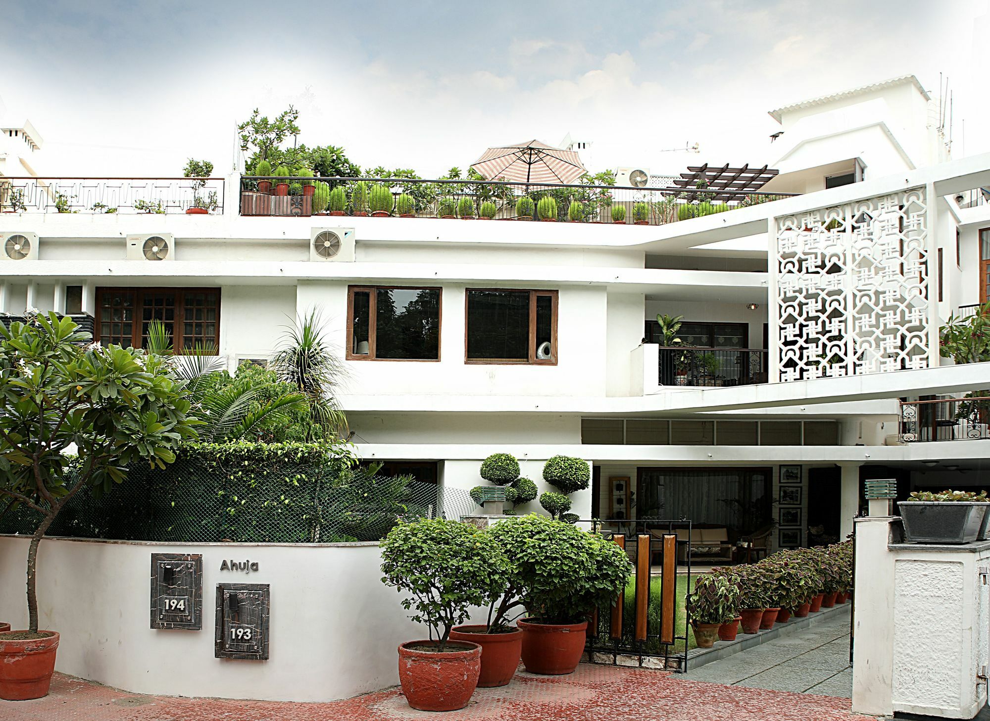 Ahuja Residency Golf Links Hotel New Delhi Eksteriør billede