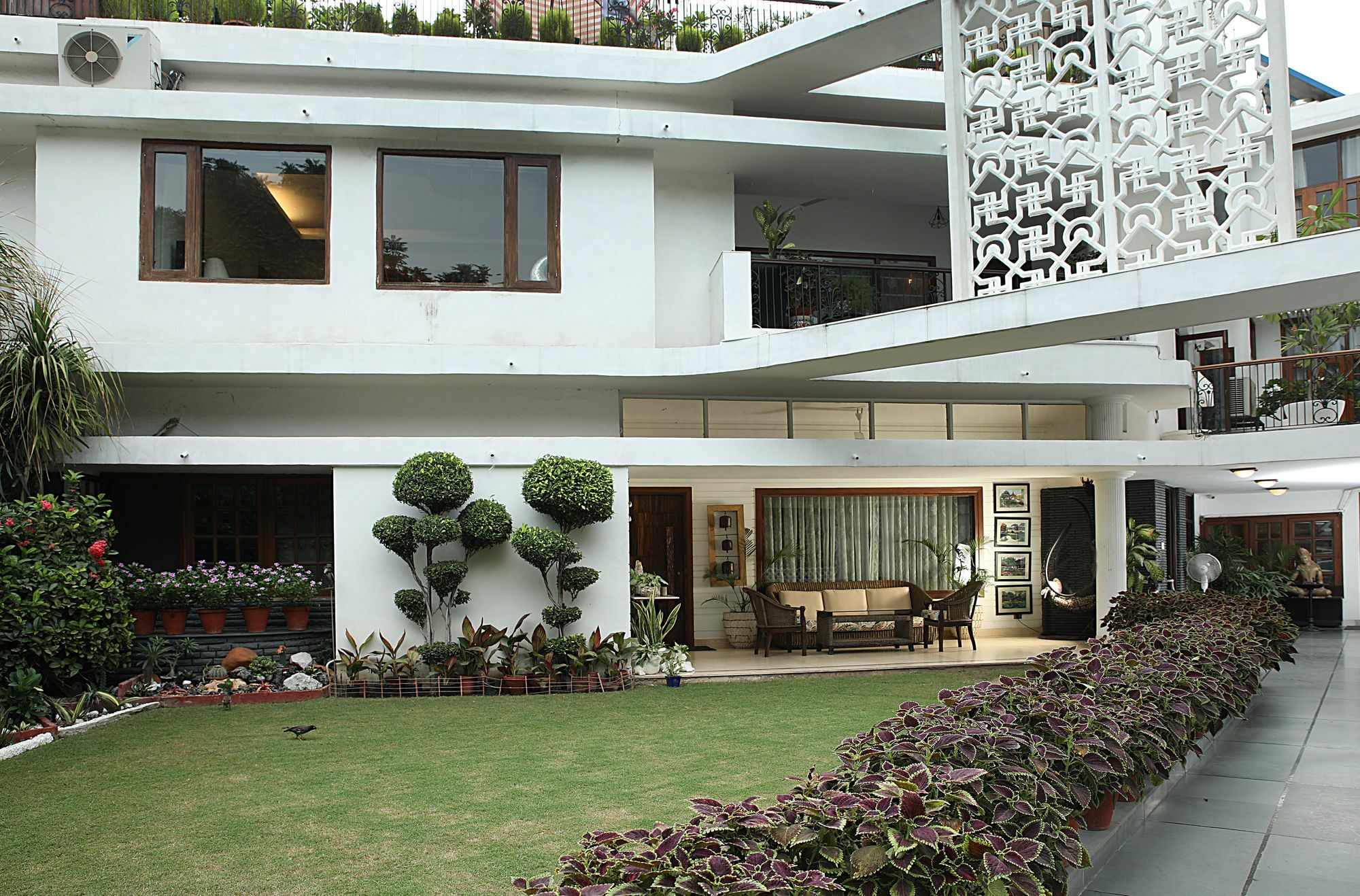 Ahuja Residency Golf Links Hotel New Delhi Eksteriør billede