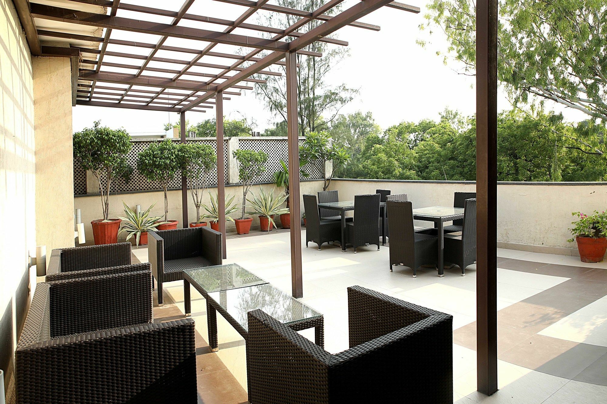 Ahuja Residency Golf Links Hotel New Delhi Eksteriør billede